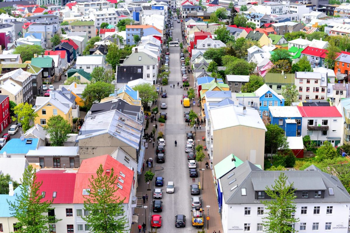 Maisons colorées au centre-ville de Reykjavik